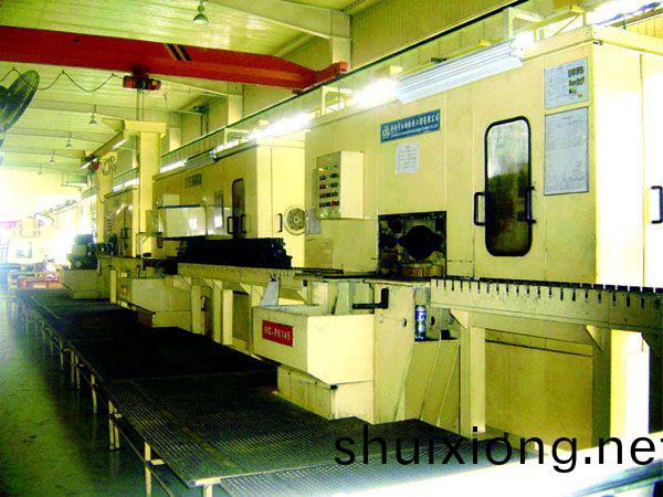 汽(qi)缸(gang)體加(jia)工生産線(xian)